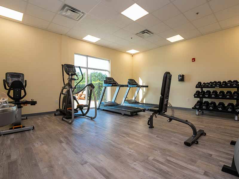 Spot X gym, hotel in Orlando, with equipment and empty