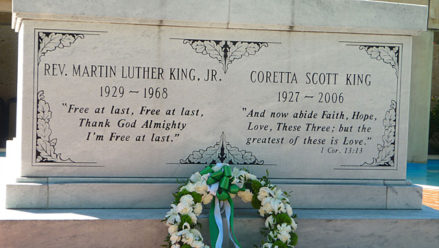 Tomb of Martin Luther King and Coretta - The house in which Martin Luther King was born (Photo: This World is Ours)