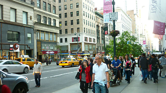 Fifth Avenue in New York (Photo: This World is Ours)