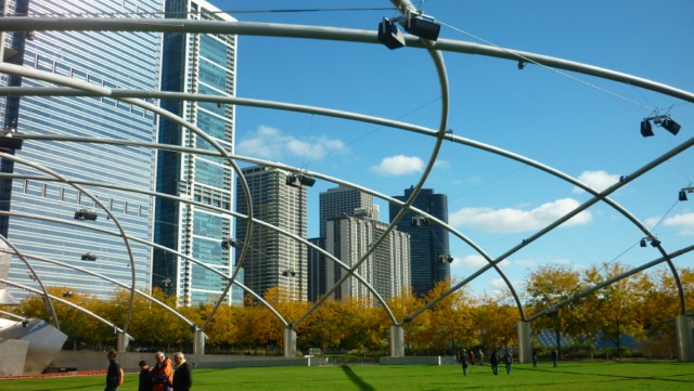 Jay Pritzker Pavilion - Millenium Park - Chicago (Photo: This World is Ours)