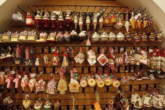 Christmas Ornaments - Store in New York