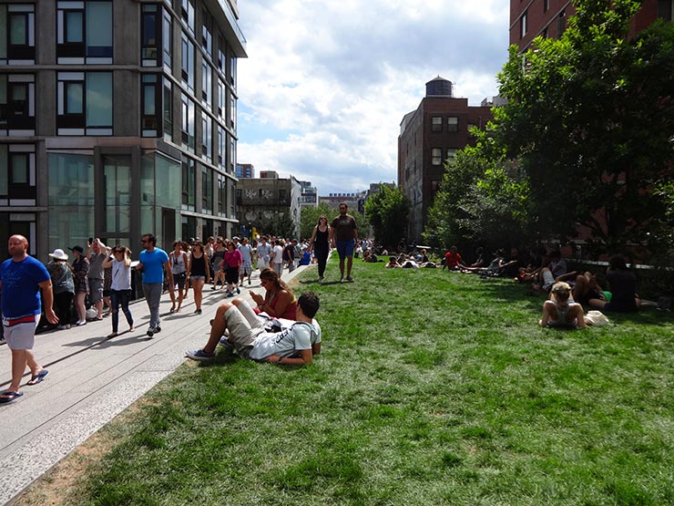 High Line (Photo: This World is Ours)