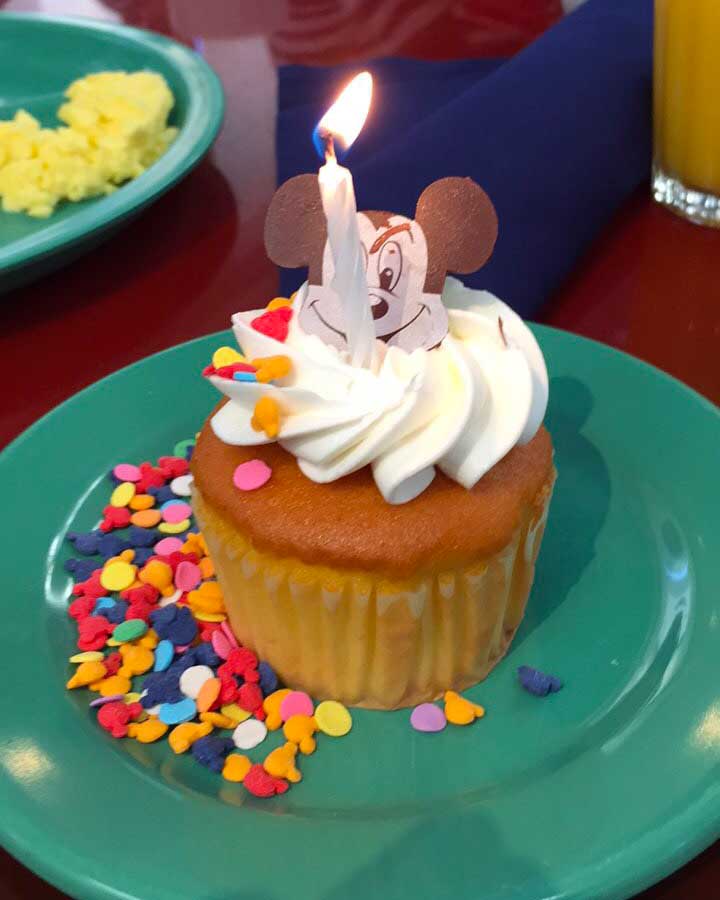 Breakfast with Mickey at Disney (Photo: This World is Ours)