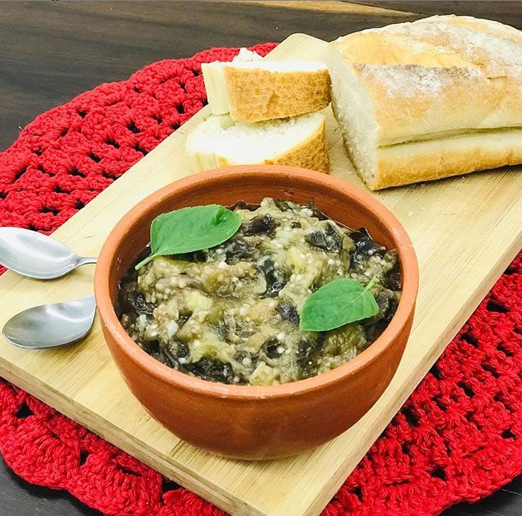 eggplant pate with bread