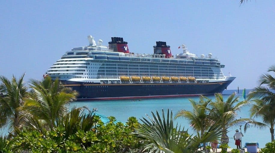 sea ​​cruise blue water plants