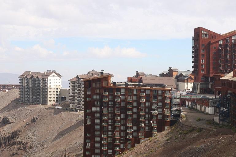 hotels in Valle Nevado, Chile