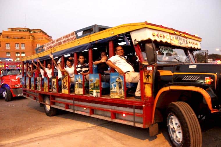 Chiva Bus Tour, Cartagena