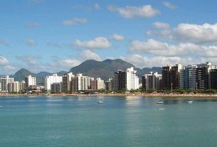 Guarapari, Espírito Santo: a sea of ​​miners