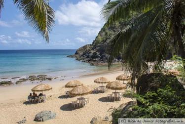 Photo of Praia do Cachorro, in Fernando de Noronha, PE – Photo Credit: © Ricardo Junior Fotografias.com.br