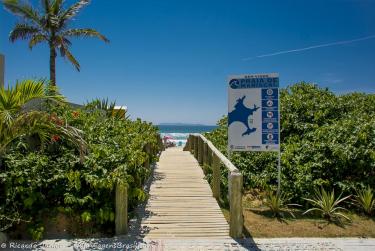 Photo of Praia Mariscal, in Bombinhas, SC – Photo Credit: © Ricardo Junior Fotografias.com.br