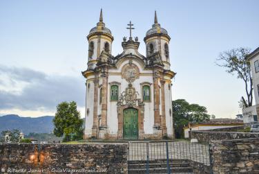 Photo of the Church of São Francisco de Assis, in Ouro Preto, MG – Photo Credit: © Ricardo Junior Fotografias.com.br