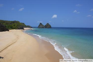 Photo de Praia do Bode, à Fernando de Noronha, PE – Crédit photo : © Ricardo Junior Fotografias.com.br