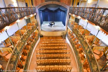 Foto del Teatro Municipale, a Ouro Preto, MG – Photo Credit: © Ricardo Junior Fotografias.com.br