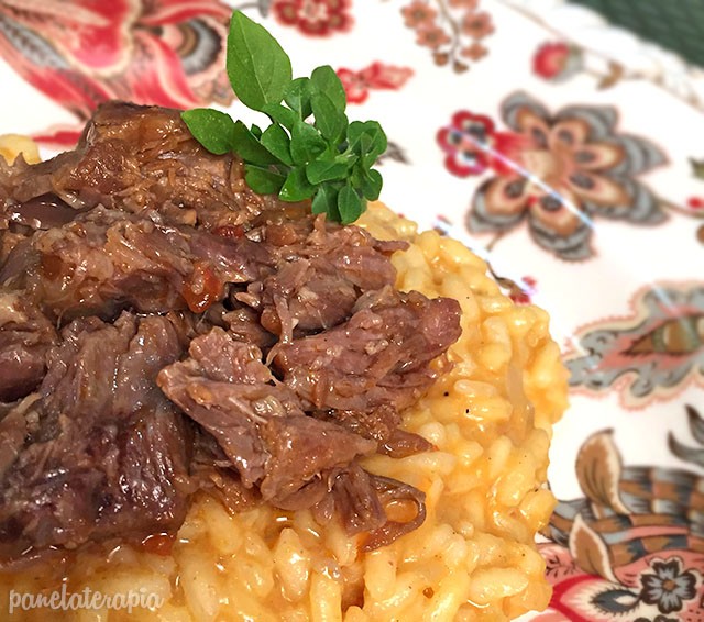 Oxtail with Risotto – Panelaterapia