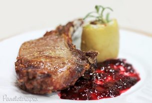 Against Fillet with Red Fruit Sauce – Panelaterapia