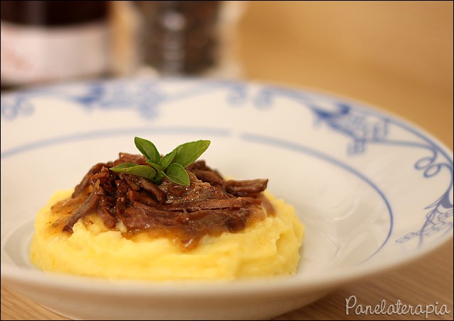 Mandioquinha Puree with Panela Meat Ragu – Panelaterapia