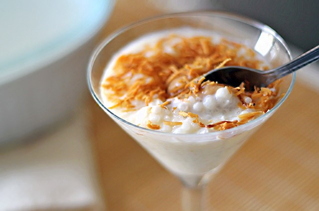 Creamy Tapioca with Dulce de Leche and Burnt Coconut – Panelaterapia