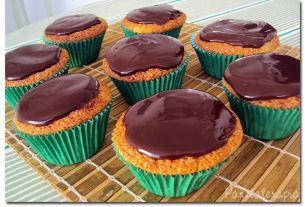 Carrot Cupcake with Chocolate – Panelaterapia