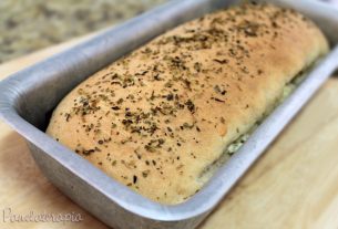 Cheese and Pepperoni Bread – Panelaterapia