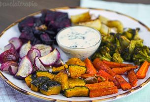 Roasted Vegetables with Yogurt Sauce – Panelaterapia