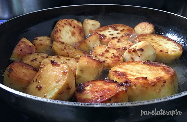 Golden Sweet Potato with Garlic – Panelaterapia