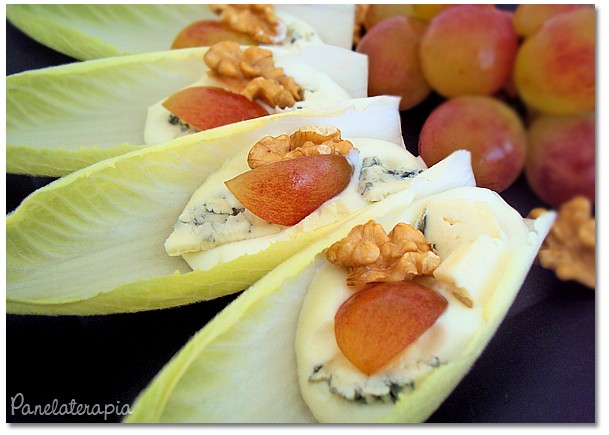 Endive, Gorgonzola, Grapes and Nuts Salad – Panelaterapia