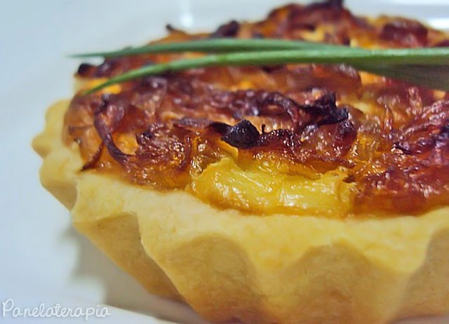 Mini Onion Quiche – Panelaterapia