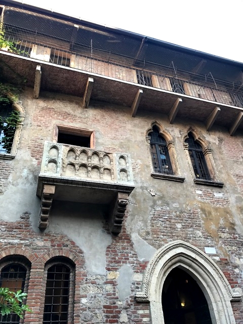 To famous Juliet's House