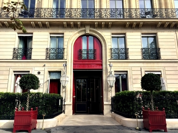 Hotel in Paris La Reserve