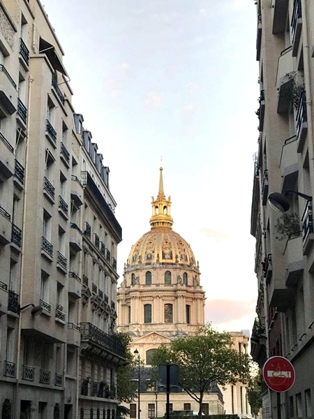 hotels in Paris near the Eiffel Tower