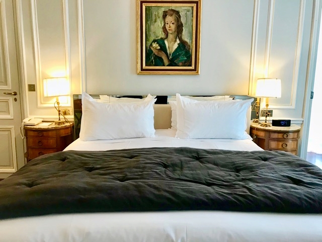 Boutique hotel near the Champs Élysees