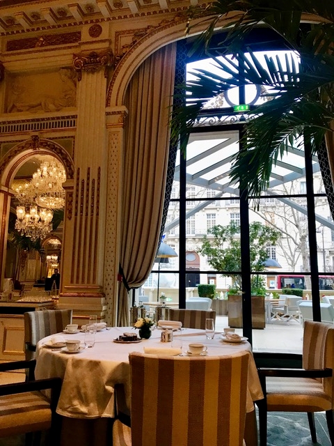 Lobby, Peninsula Paris restaurant