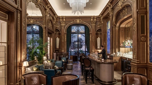 Bar Kleber no Peninsula Paris