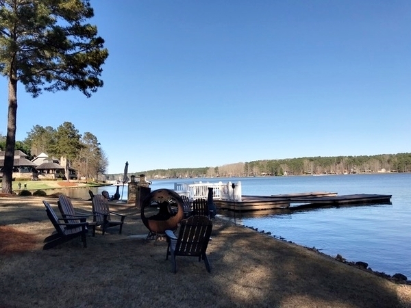 lakeside resort in Georgia