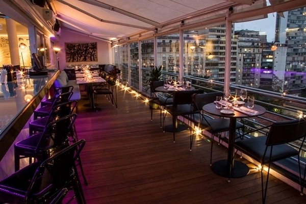 6 rooftops to enjoy summer in São Paulo 4