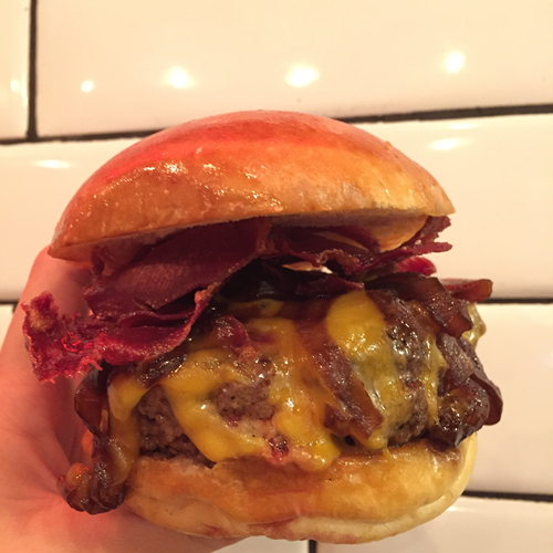 5 unmissable burger restaurants in São Paulo 9