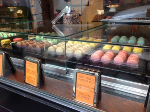 Macarons of Paradise