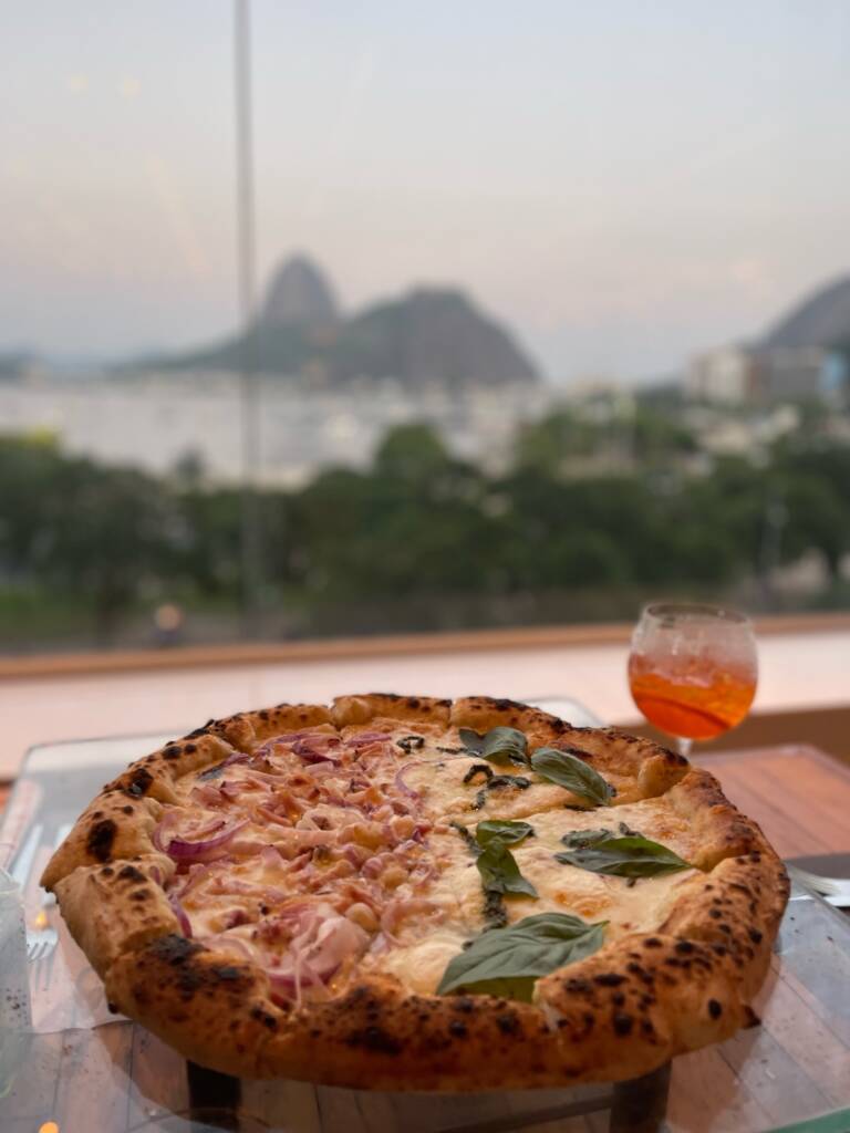 Pizzeria with a view on the river