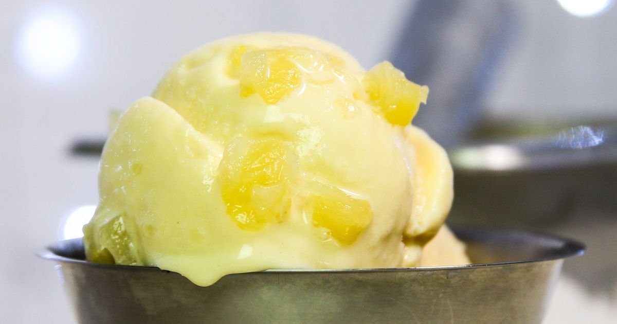 Easy Creamy Pineapple Ice Cream (Without an Ice Cream Maker)