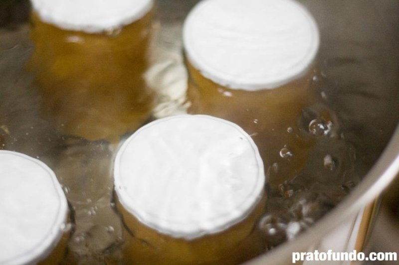 Orange and Ginger Jam: Boil the jars