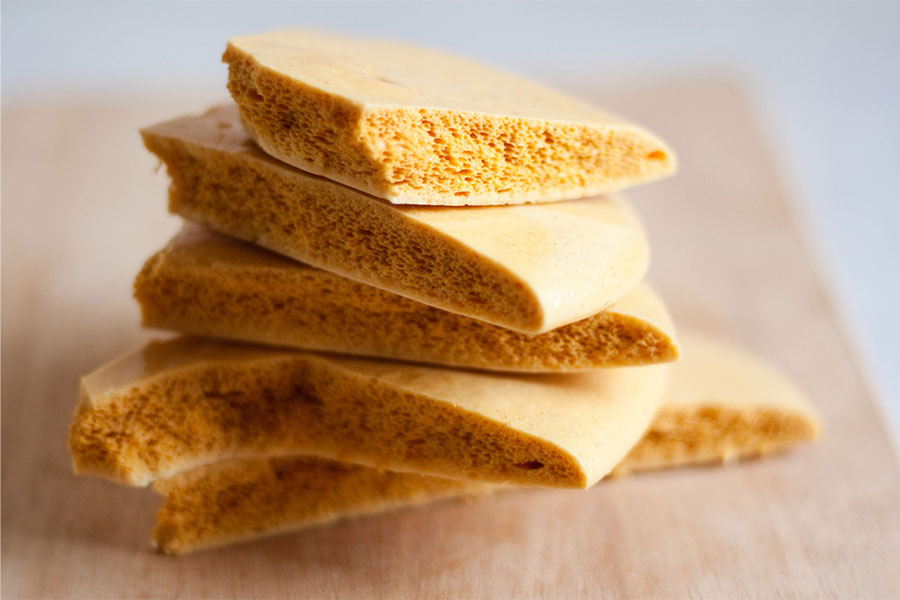 Honeycomb Candy: Crunchy Caramel Candy