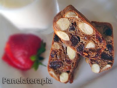 Almond Cake – Panelaterapia