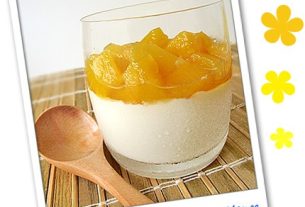 Coconut Mousse with Mango Compote – Panelaterapia