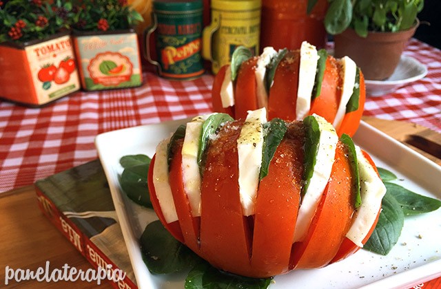 Different Caprese Salad – Panelaterapia