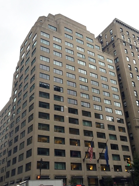 Loews Regency has a privileged location in New York