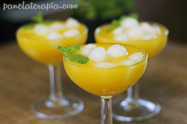 Melon Balls with Peach Cream – Panelaterapia