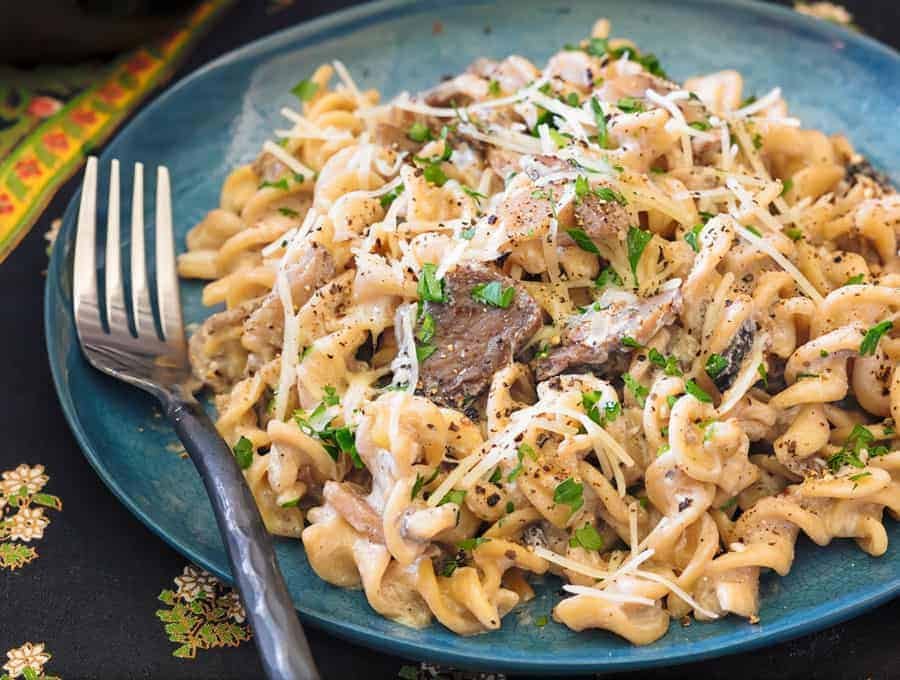 One-Step Instant Pot Mushroom Stroganoff...