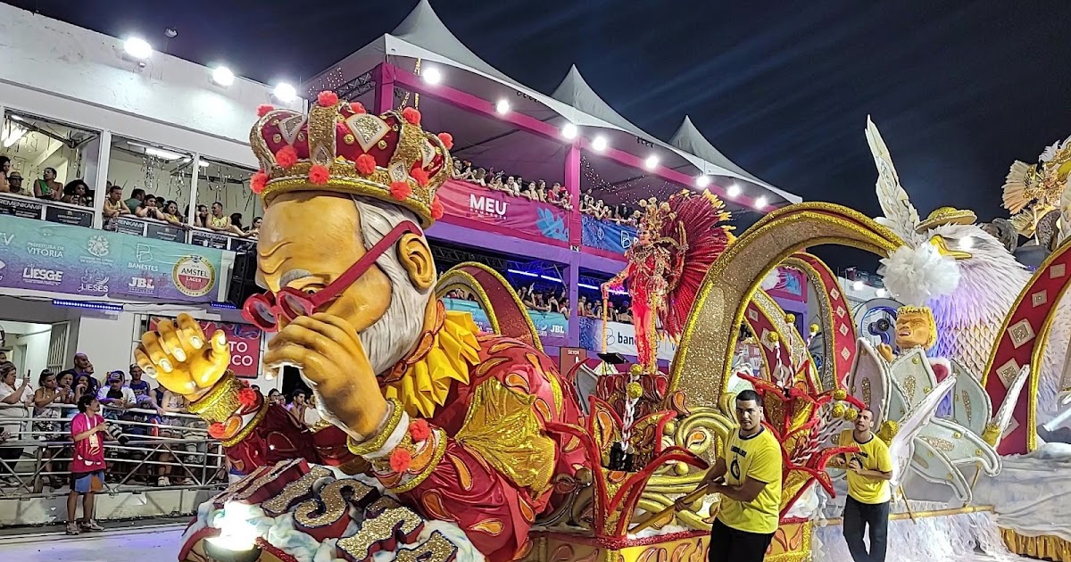 SEE WHAT THE VITÓRIA SAMBA SCHOOLS PARADE WAS LIKE IN 2024