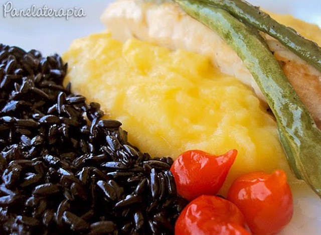 Sole Fillet with Black Rice – Panelaterapia