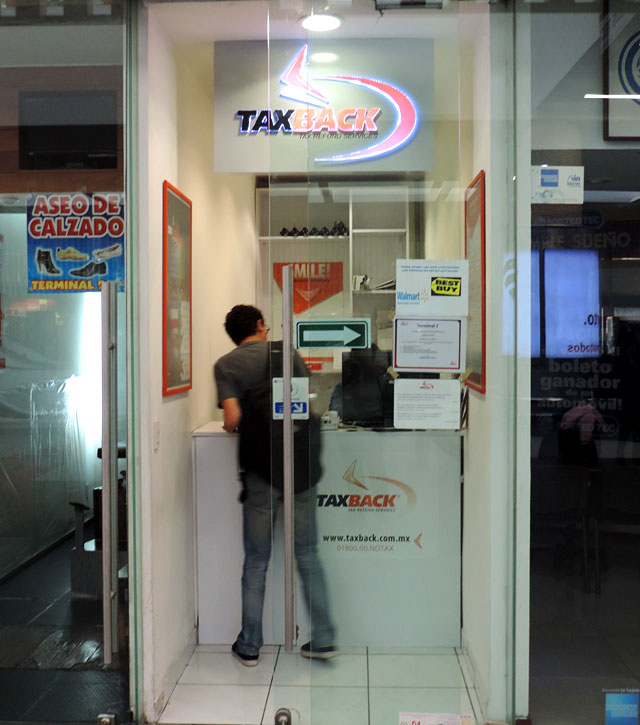 Taxback Mexico at Mexico City Airport (Photo: This World is Ours)